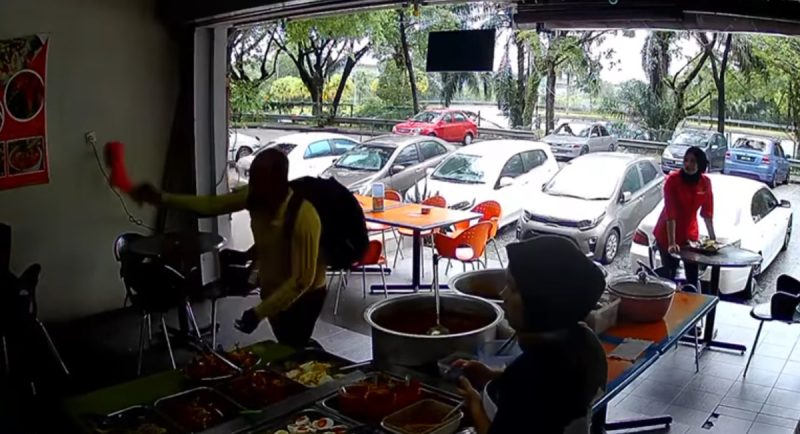 Suspek mengamuk, membaling bungkusan makanan sehingga terkena kanak-kanak berusia 4 tahun hanya kerana berang tidak dipanggil baby