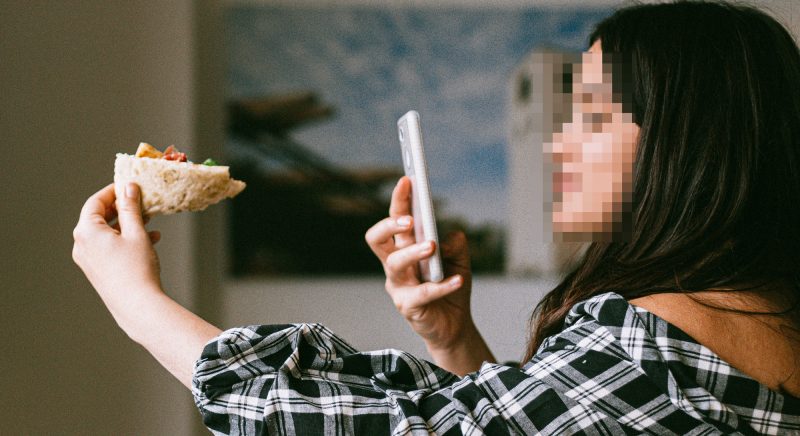 Kos ulasan influencer makanan