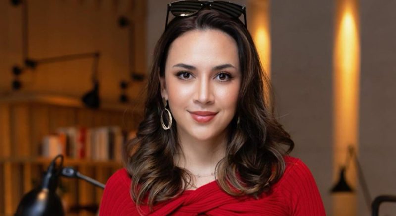 Diana Danielle solat