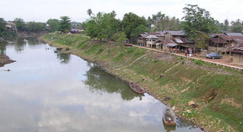 Anak muda kelantan berhibur di Golok setiap hujung minggu.
