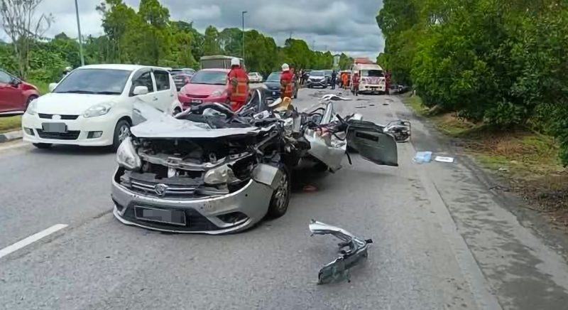 5 individu maut dirempuh kereta remaja 16 tahun
