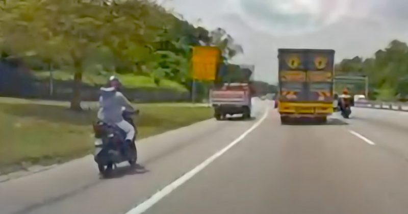 Keadaan lebuh raya selepas kemalangan maut yang melibatkan seorang jururawat dan sebuah lori.