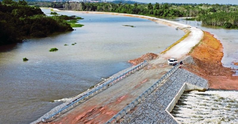 Menteri Besar Kelantan mengulas mengenai dakwaan salah guna dana tebatan banjir.