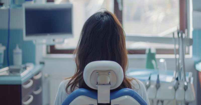 Seorang wanita meninggal dunia akibat reaksi alergi ketika menjalani imbasan CT selepas mengalami sakit gigi yang teruk.