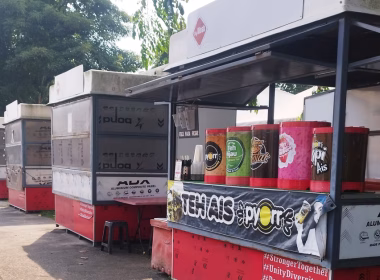 Kiosk MyKiosk milik peniaga air balang yang masih bertahan di Teras Jernang, Bangi.