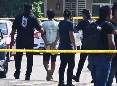 Remaja lelaki ditahan polis, disyaki membunuh ibu dan abangnya