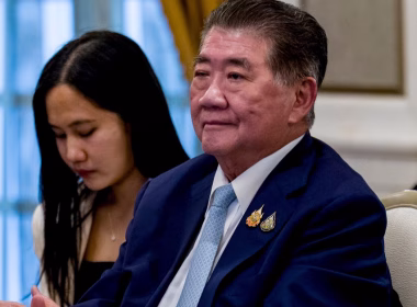 Pemangku Perdana MenteriThailand mendakwa Kemboja melanggar perjanjian genjatan senjata.