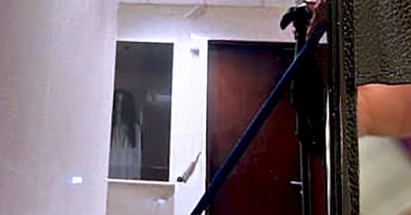 Gambar yang tular memaparkan kelibat berambut panjang berpakaian putih di sebuah kompleks kerajaan di Putrajaya.