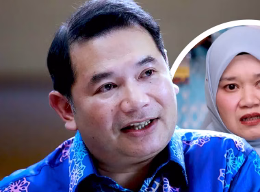 Close-up Rafizi Ramli berbaju batik biru dengan inset gambar Fadhlina Sidek bertudung biru muda.