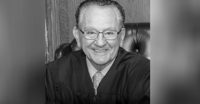 Frank Caprio meninggal dunia kerana penyakit pankreas.