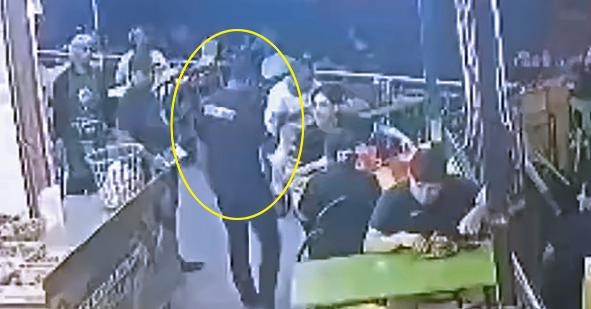 Rakaman CCTV pergaduhan di restoran Shah Alam, lelaki enggan berhenti merokok dan hembus asap rokok pada wanita hamil.