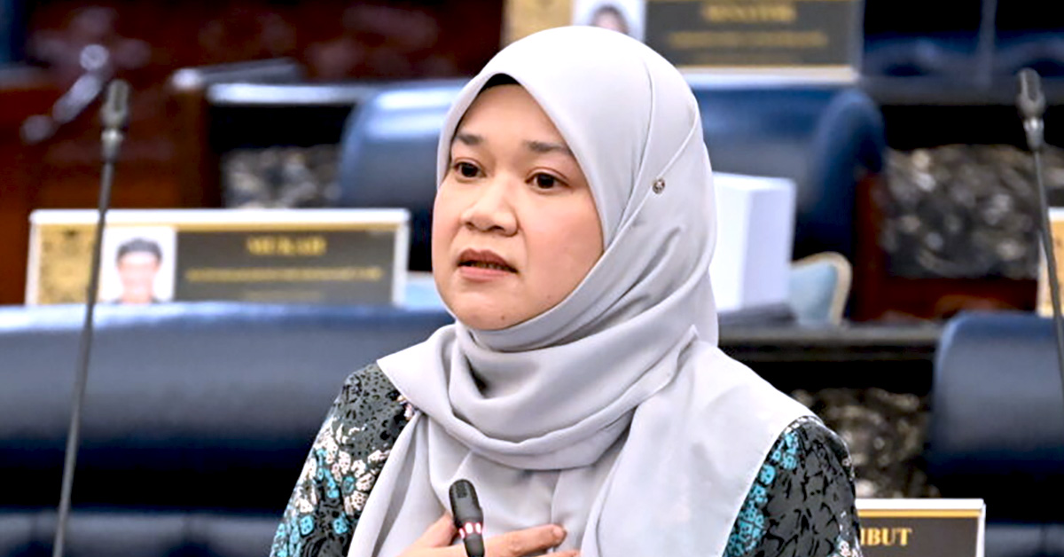 Menteri Pendidikan Malaysia bercakap di Dewan Rakyat mengenai pengenalan subjek Pendidikan Karakter bermula tahun depan.