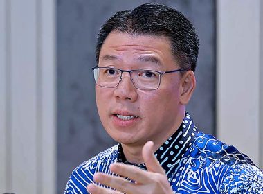 Nga Kor Ming dakwa wartawan cuba timbulkan masalah di depan media asing.