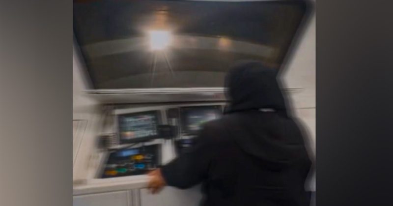 Petugas MRT Putrajaya berkongsi pengalaman mengendalikan tren selama 7 jam secara manual.