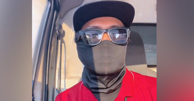 Rider JnT mohon orang ramai berikan kerjasama membalas mesej whatsapp dari rider.