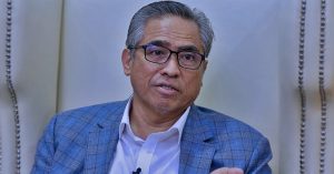 Tan Sri Shamsul Azri Abu Bakar memaklumkan mengenai tindakan dikenakan ke atas pegawai kanan kementerian.