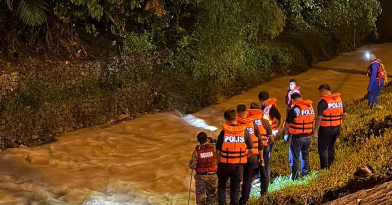 Operasi SAR mencari abang kanak-kanak 12 tahun yang hanyut dibawa arus deras.