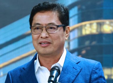 Azam Baki beri bayangan kontrak perkhidmatan berakhir tahan hadapan.