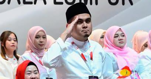 Akmal Saleh berucap lantang di Perhimpunan Agung UMNO, umum lahirkan 300,000 Akmal Saleh untuk hentam mereka