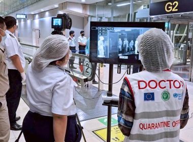 Pemeriksaan kesihatan penumpang di Lapangan Terbang Suvarnabhumi Thailand susulan wabak virus Nipah di India.