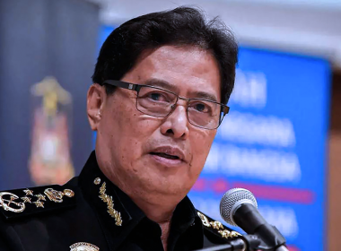 Pegangan saham RM800,000 Azam Baki telah diisytiharkan mengikut prosedur perkhidmatan awam.