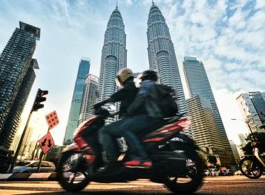 Motosikal punca kesesakan KL apabila lambakan kenderaan dua roda menjejaskan kapasiti jalan raya.