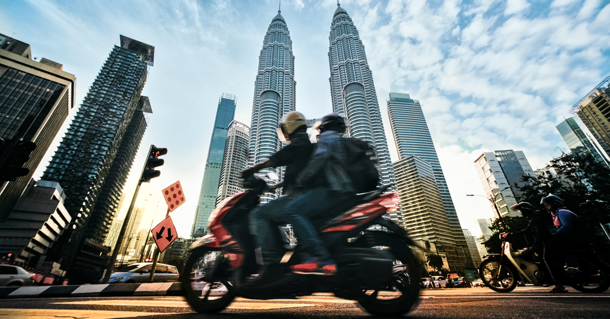 Motosikal punca kesesakan KL apabila lambakan kenderaan dua roda menjejaskan kapasiti jalan raya.