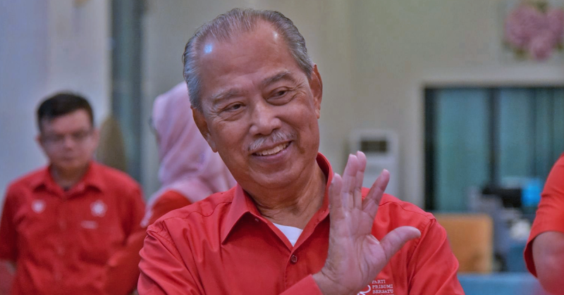 Muhyiddin Yassin memaklumkan mengenai pendirian menolak Hamzah Zainudin kembali menyertai Perikatan Nasional.