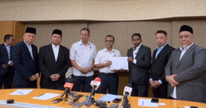 Sidang media PN Negeri Sembilan mengenai kerjasama dengan BN susulan krisis kepimpinan kerajaan negeri