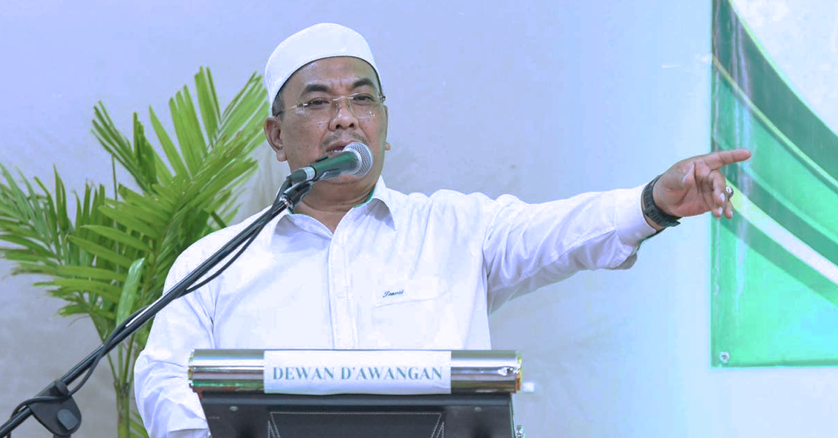 Menteri Besar Kedah Muhammad Sanusi Md Nor bercakap mengenai pendirian kerajaan negeri terhadap status Pulau Langkawi