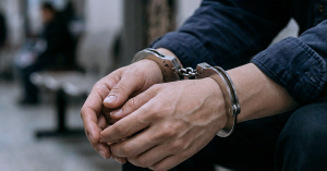 Mahkamah Majistret menjatuhkan hukuman penjara sebulan dan denda RM300 ke atas pemandu e-hailing yang mengaku bersalah mencuri barangan keperluan harian di Taman Maluri.