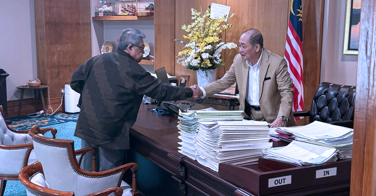 Pandikar Amin Haji Mulia umum letak jawatan Timbalan Pengerusi GRS dan semua jawatan kerajaan