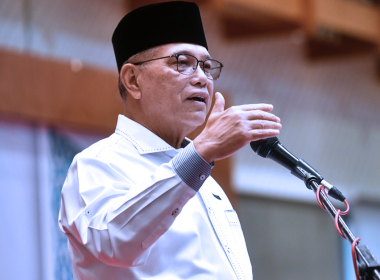Wan Rosdy Wan Ismail menggesa Lim Guan Eng agar menjaga kenyataan demi kestabilan Kerajaan Perpaduan