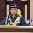 Tengku Hassanal Ibrahim Alam Shah berucap pada Istiadat Pembukaan Mesyuarat Dewan Negeri Pahang di Wisma Sri Pahang.