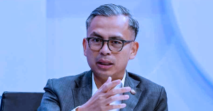 Fahmi Fadzil ulas isu berkaitan dakwaan hina sahabat Nabi.