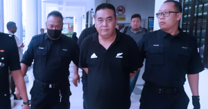 Seorang lelaki di Mahkamah Majistret selepas mengaku bersalah memuat naik hantaran menghina Islam di media sosial.