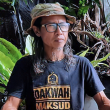 Zul Yahya memaklumkan dia sekeluarga bermalam di kedai akibat perniagaan merosot