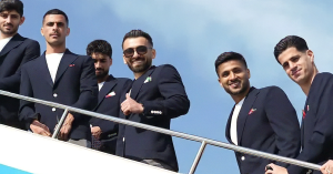 Pasukan bola sepak Iran menjalani latihan di kem persediaan menjelang Piala Dunia 2026 di tengah isu visa dengan Amerika Syarikat.