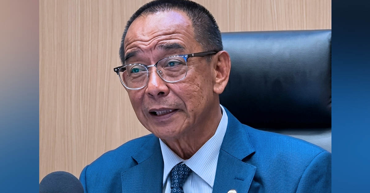 Menteri Sarawak Abdul Karim Rahman Hamzah bercakap mengenai isu pelarian Rohingya dan pengurusan pelarian di Malaysia
