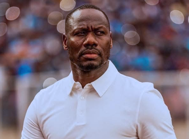Jurulatih Senegal memberikan kenyataan kepada wartawan mengenai isu pemain menunaikan solat Jumaat ketika ribut di Piala Dunia.