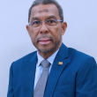 Ketua UMNO Bahagian Beruas, Datuk Dr. Azhar Ahmad, mempertimbangkan tindakan undang-undang susulan dakwaan tular di media sosial.
