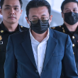 CEO PSM hadir di Mahkamah Sesyen atas pertuduhan rasuah projek Pusat Skuasy Bukit Jalil.