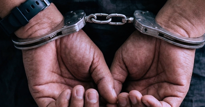 Lelaki ditahan dipercayai lakukan jenayah seksual terhadap anak kandung.