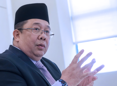 JAKIM menggesa semua penerbit buku agama menjalankan semakan oleh pihak berautoriti bagi memastikan kesahihan kandungan dan memelihara kesucian Islam.
