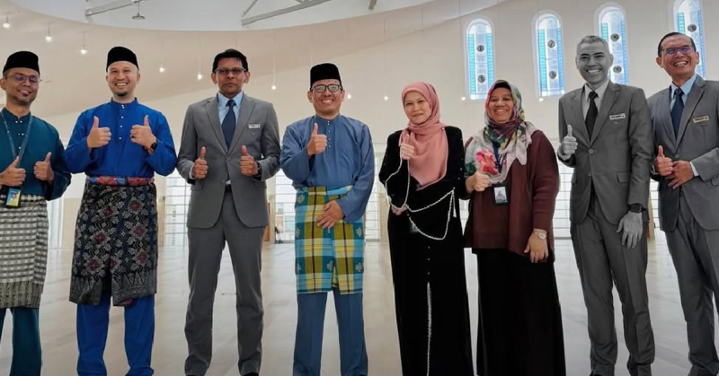 Kenyataan rasmi AMAL by Malaysia Airlines mengenang jasa kru kabin Hafeez Albukhary yang meninggal dunia selepas berkhidmat dalam penerbangan Haji dan Umrah.