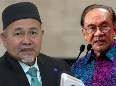 Datuk Seri Anwar Ibrahim mengambil tindakan undang-undang terhadap Datuk Seri Tuan Ibrahim Tuan Man berhubung kenyataan didakwa berunsur fitnah.