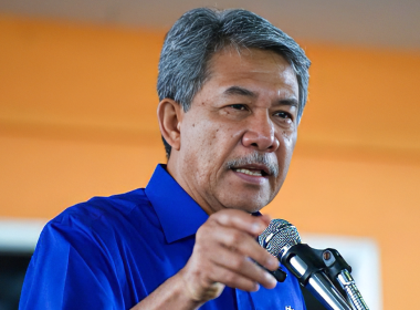 Datuk Seri Mohamad Hasan memberi kenyataan media mengenai PRN Johor dan isu Najib Razak