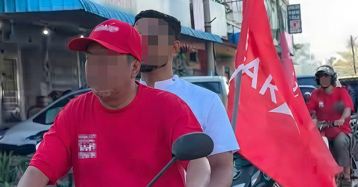 Anthony Loke Siew Fook mengarahkan JPJ mengambil tindakan terhadap petugas kempen PH yang menunggang motosikal tanpa topi keledar ketika PRN Johor.