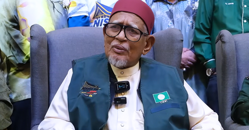 Tan Sri Abdul Hadi Awang ketika mengulas rundingan kerjasama Pas dan BN menghadapi PRN Negeri Sembilan.