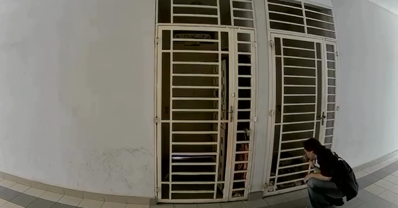 Rakaman CCTV tular merakamkan kegiatan suspek.